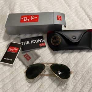 Authentic Ray-Ban wayfarer.